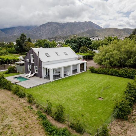 The Barn On 62 - Cottages مونتاغو المظهر الخارجي الصورة