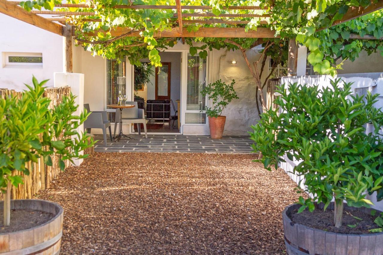 The Barn On 62 - Cottages مونتاغو المظهر الخارجي الصورة