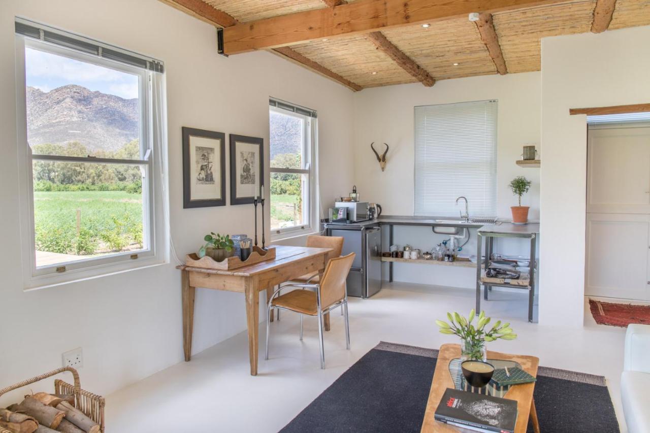 The Barn On 62 - Cottages مونتاغو المظهر الخارجي الصورة