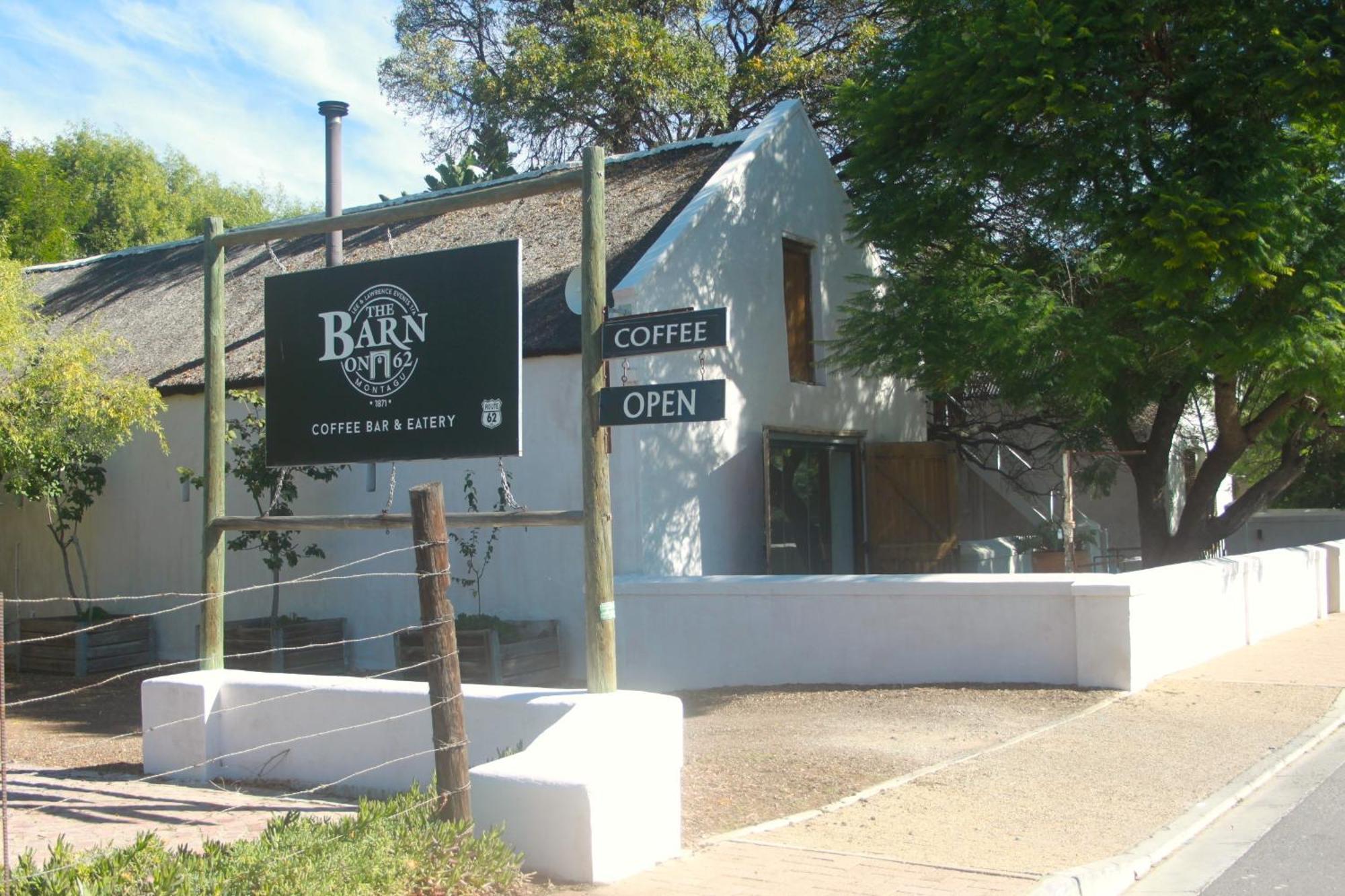 The Barn On 62 - Cottages مونتاغو المظهر الخارجي الصورة