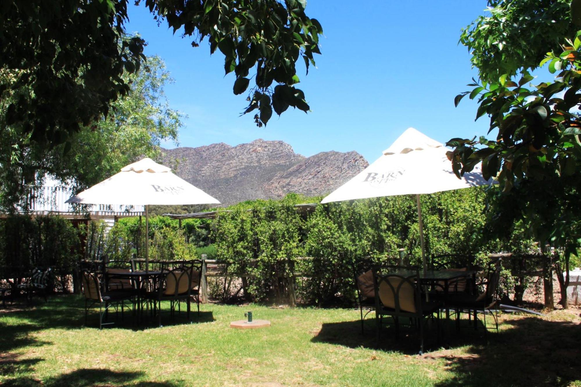 The Barn On 62 - Cottages مونتاغو المظهر الخارجي الصورة